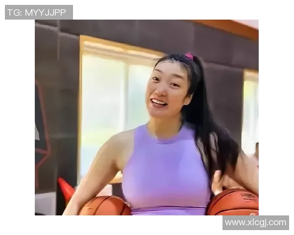 中国女篮迎来19岁新星李梦入队张子宇搭档引发期待